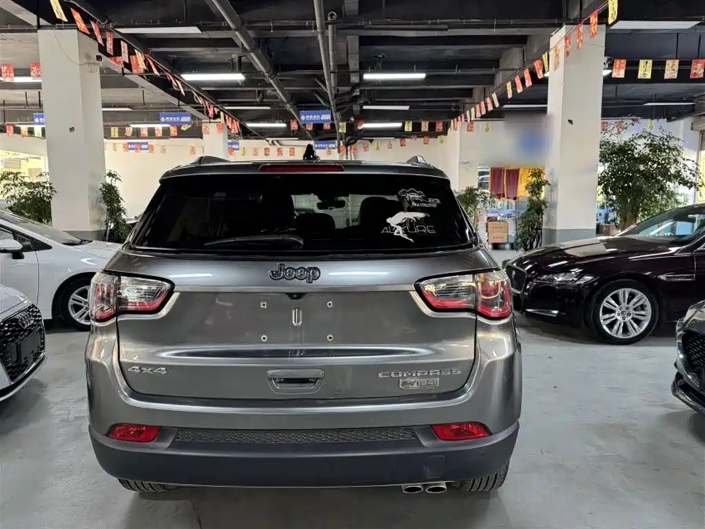 Jeep Compass 2021 — фото 13