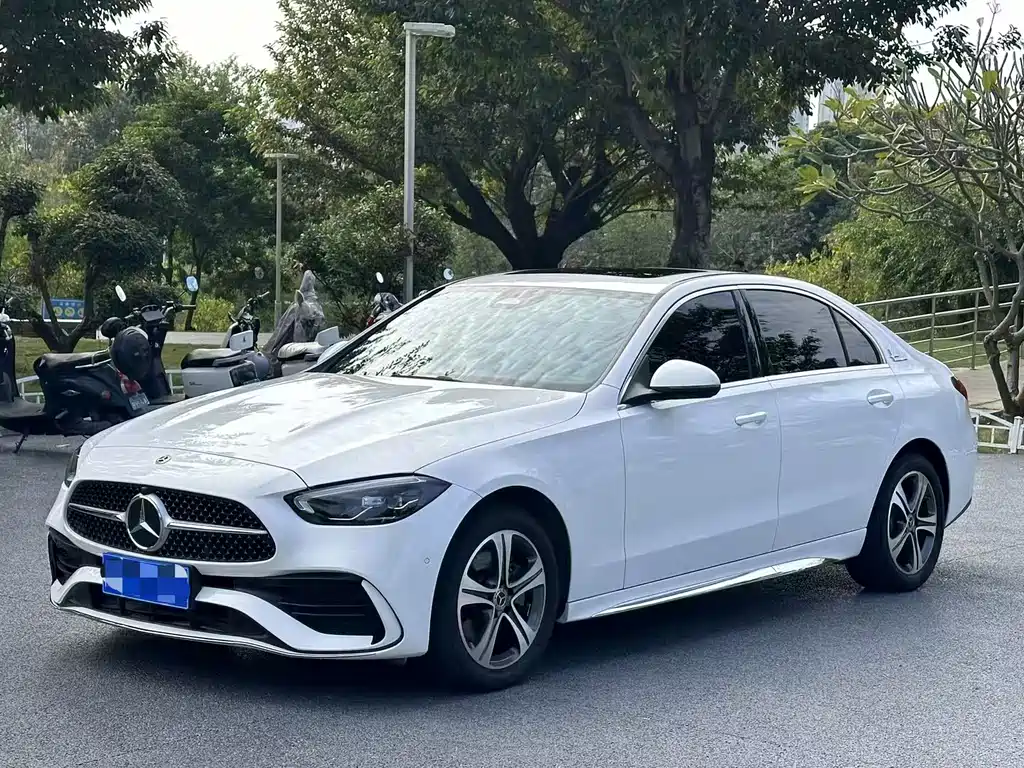 Mercedes-Benz C-Class 2022 — фото 1