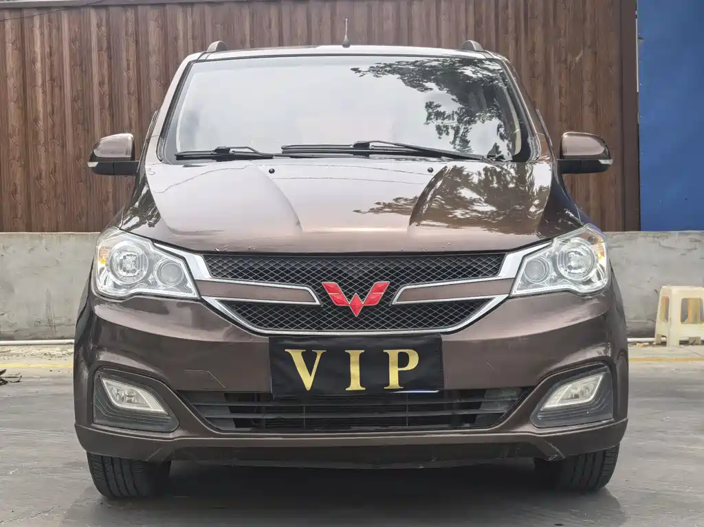 Wuling Hongguang 2016 — фото 2