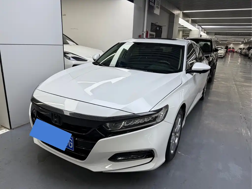 Honda Accord 2019 — фото 1