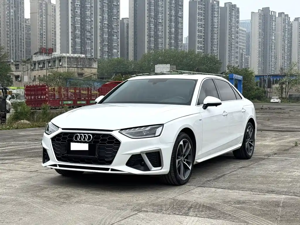 Audi A4L 2021