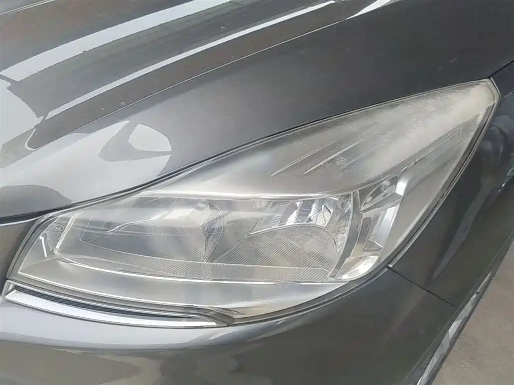 Ford Kuga 2014 — фото 23