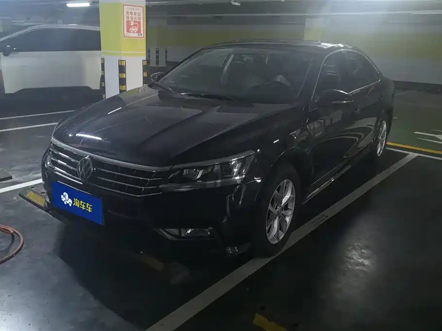 Volkswagen Passat 2019 — фото 1