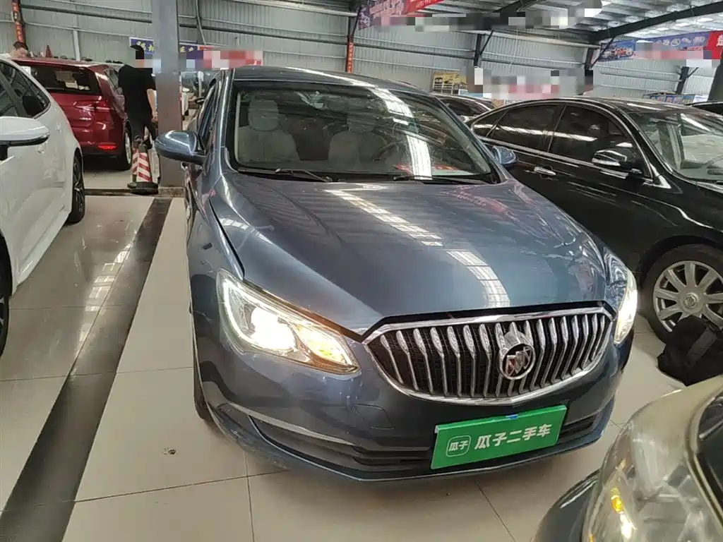 Buick Excelle 2015 — фото 3