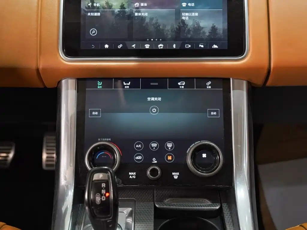 Land Rover Sport 2019 — фото 10