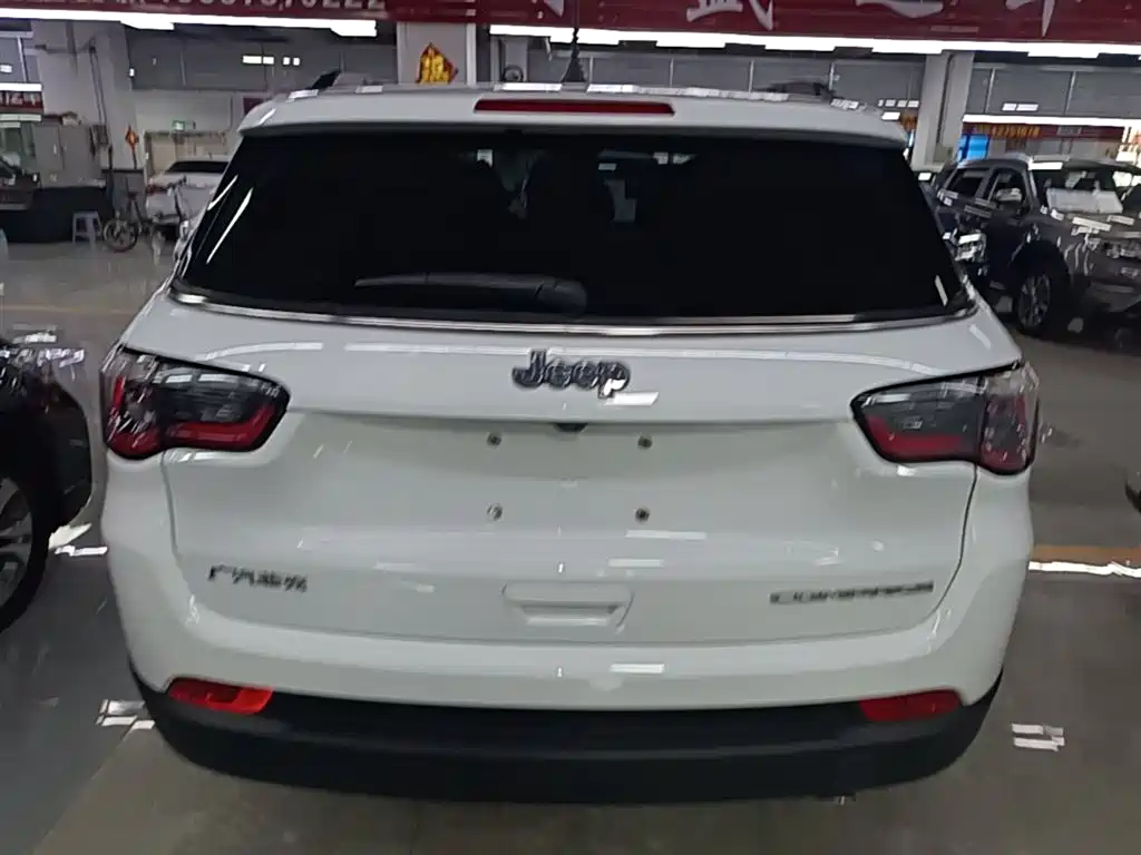 Jeep Compass 2020 — фото 6