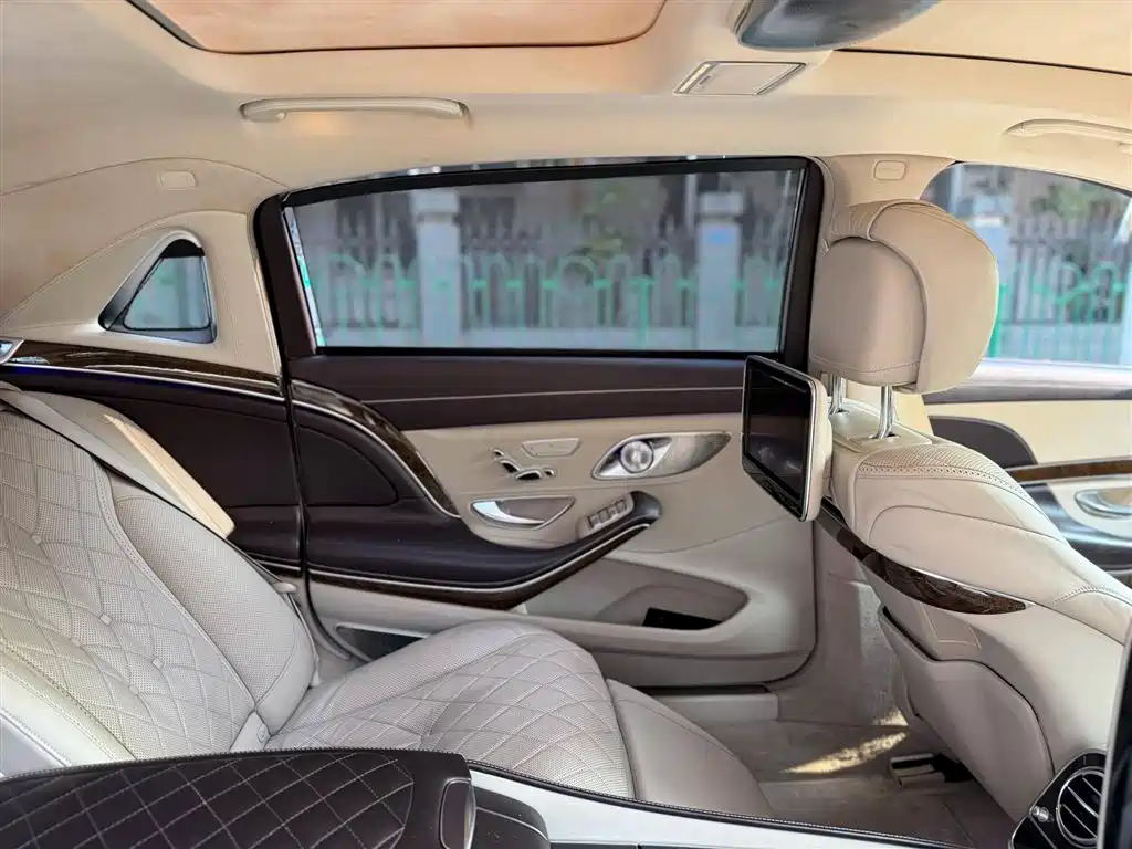 Mercedes-Benz S-Class 2015 — фото 11