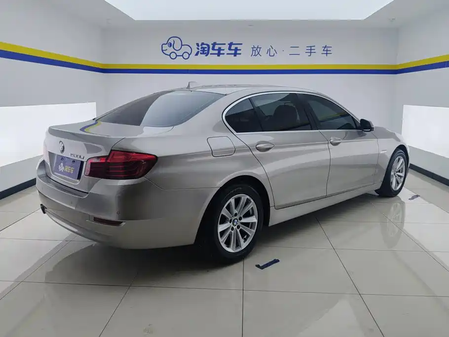 BMW 5 Series 2015 — фото 3
