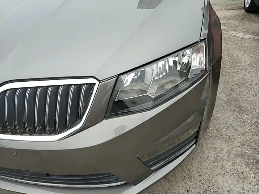 Skoda Octavia 2017 — фото 24