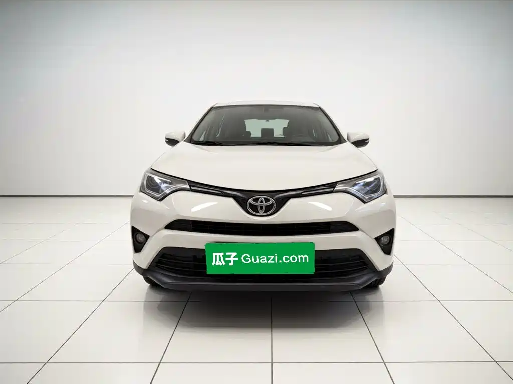 Toyota RAV4 2017 — фото 24