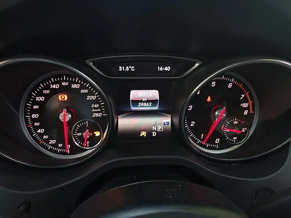 Mercedes-Benz CLA 2018 — фото 19