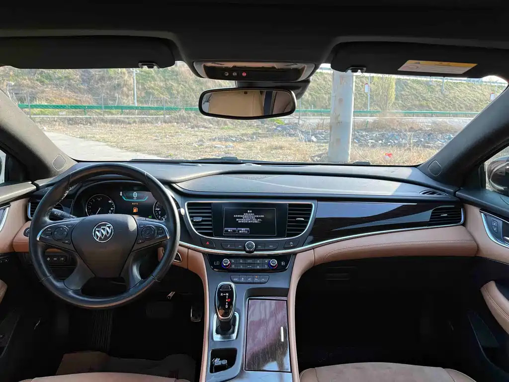 Buick LaCrosse 2017 — фото 8