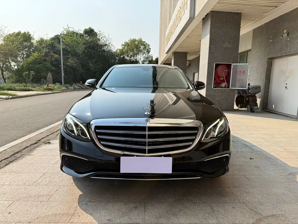 Mercedes-Benz E-Class 2018 — фото 2