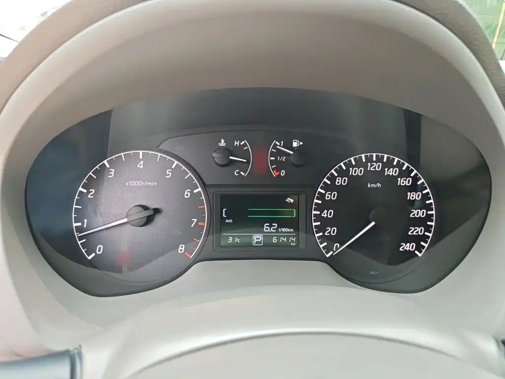 Nissan Sylphy 2015 — фото 4
