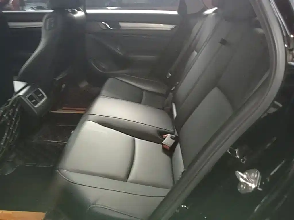 Honda Accord 2020 — фото 17