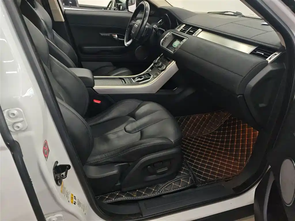 Land Rover Evoque 2016 — фото 20