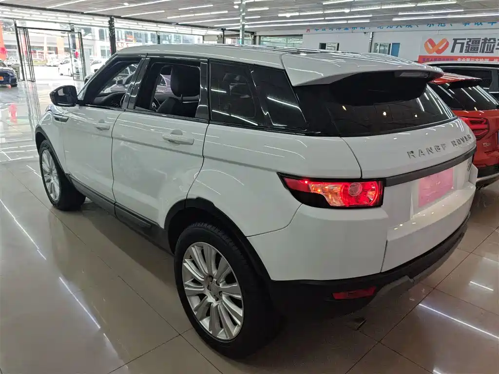 Land Rover Evoque 2016 — фото 23