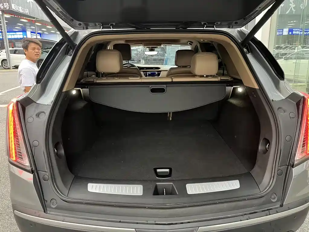 Cadillac XT5 2024 — фото 12
