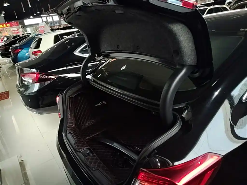 Honda Accord 2020 — фото 19