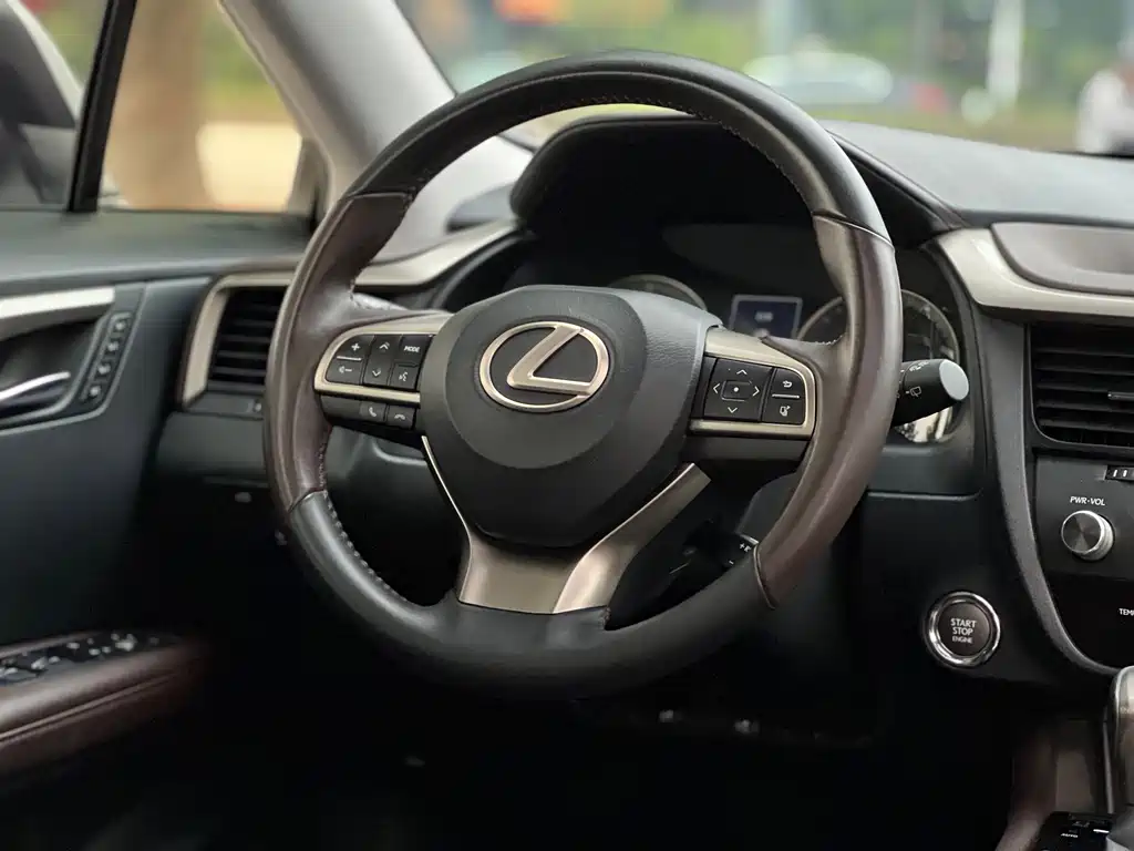 Lexus RX 2019 — фото 12