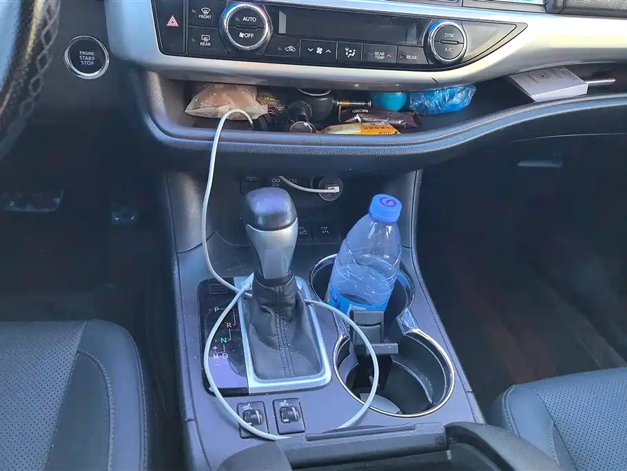 Toyota Highlander 2020 — фото 16