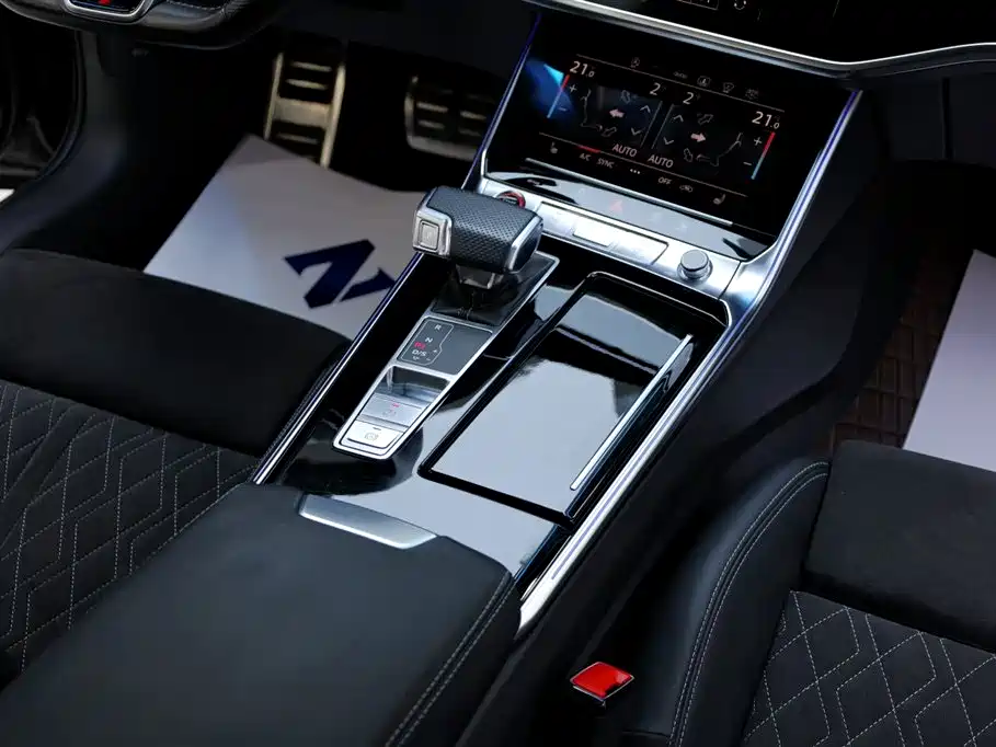 Audi S6 2020 — фото 25