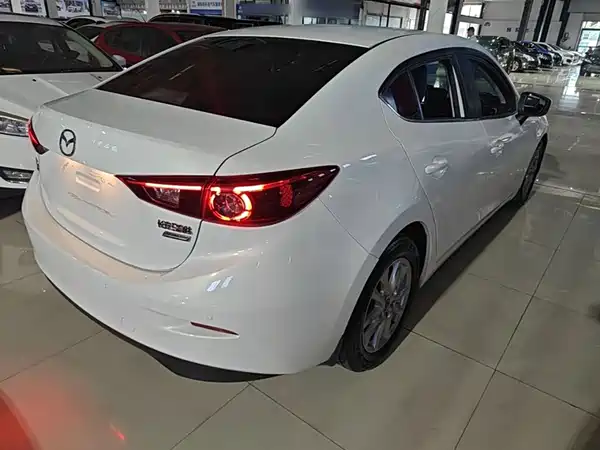 Mazda 3 Axela 2017