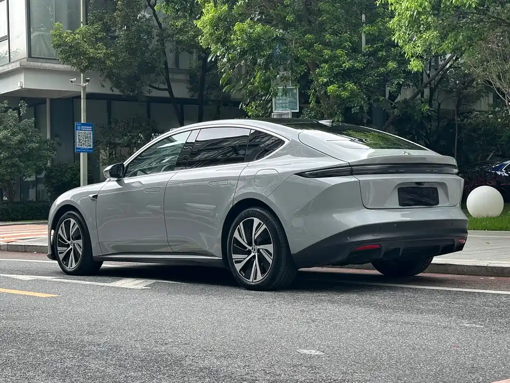 NIO ET5 2024