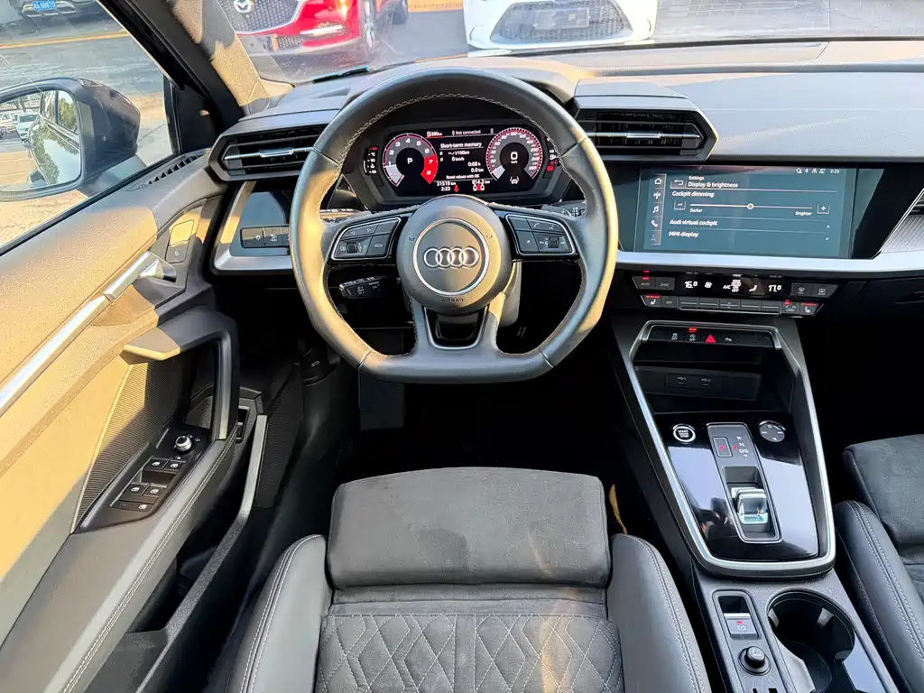 Audi A3 2023 — фото 12