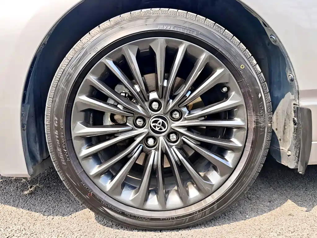 Toyota Avalon 2019 — фото 10