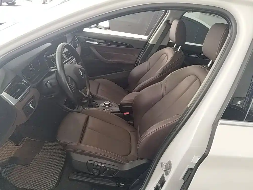 BMW X1 2020 — фото 15