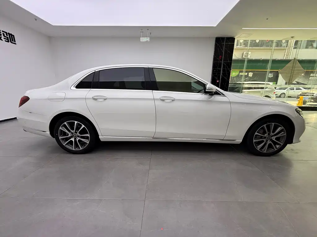 Mercedes-Benz E-Class 2019 — фото 6