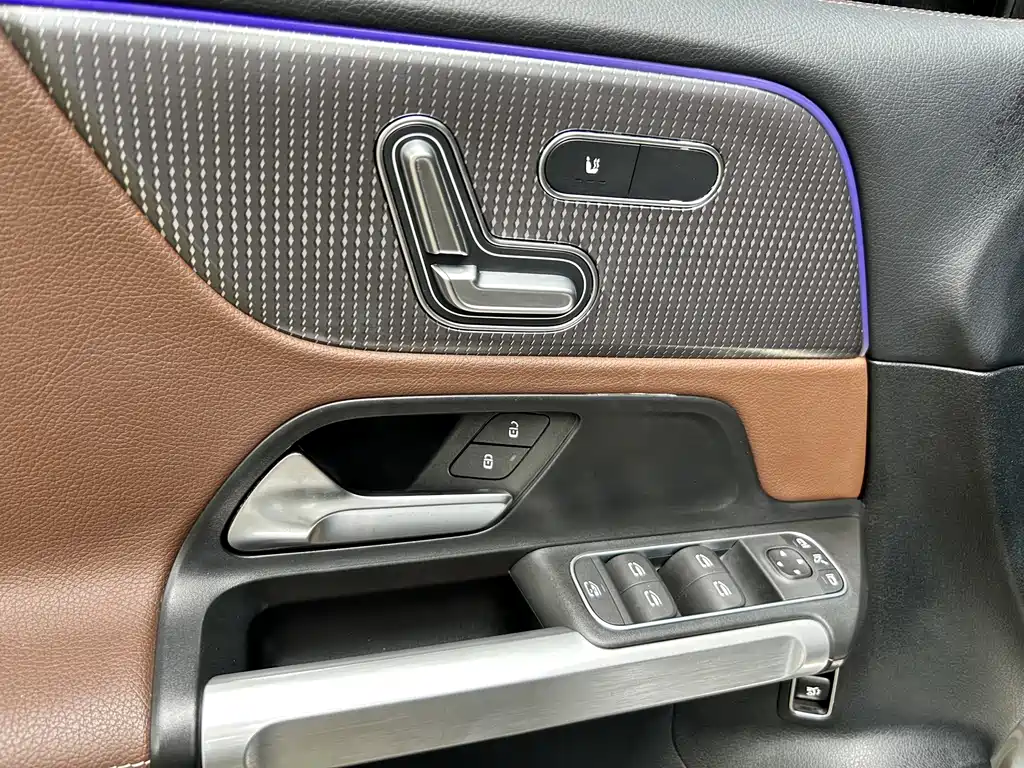 Mercedes-Benz GLB 2022 — фото 11