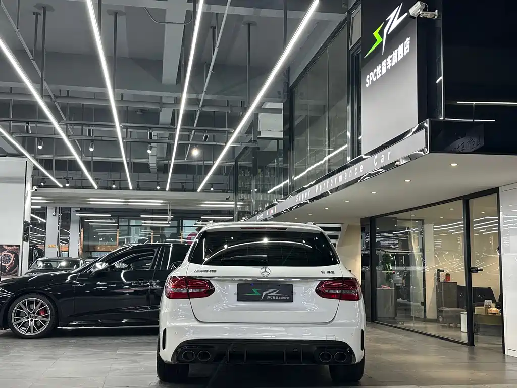 Mercedes-Benz C-Class AMG 2021 — фото 17