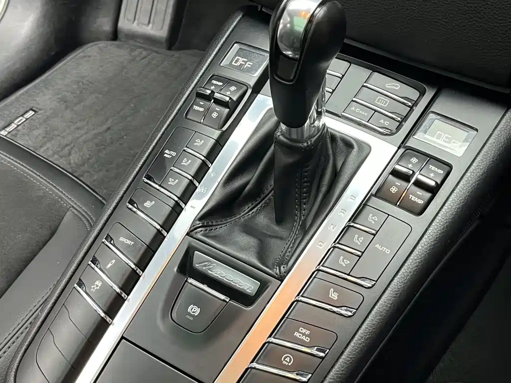 Porsche Macan 2016 — фото 25