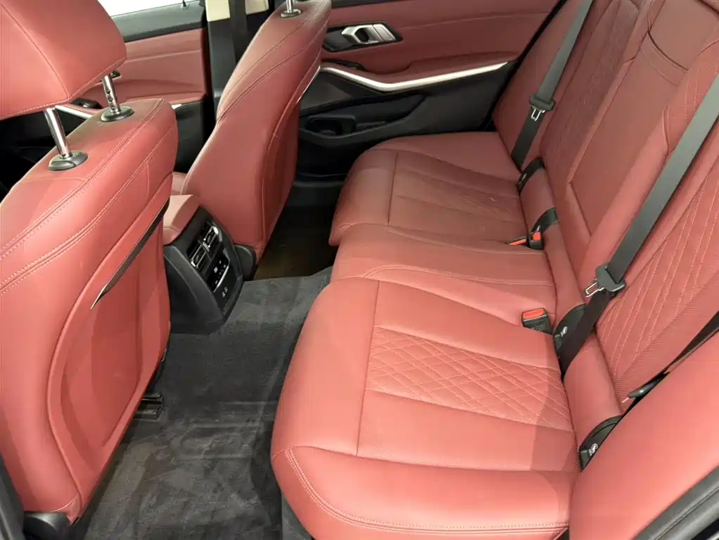 BMW 3 Series 2023 — фото 14