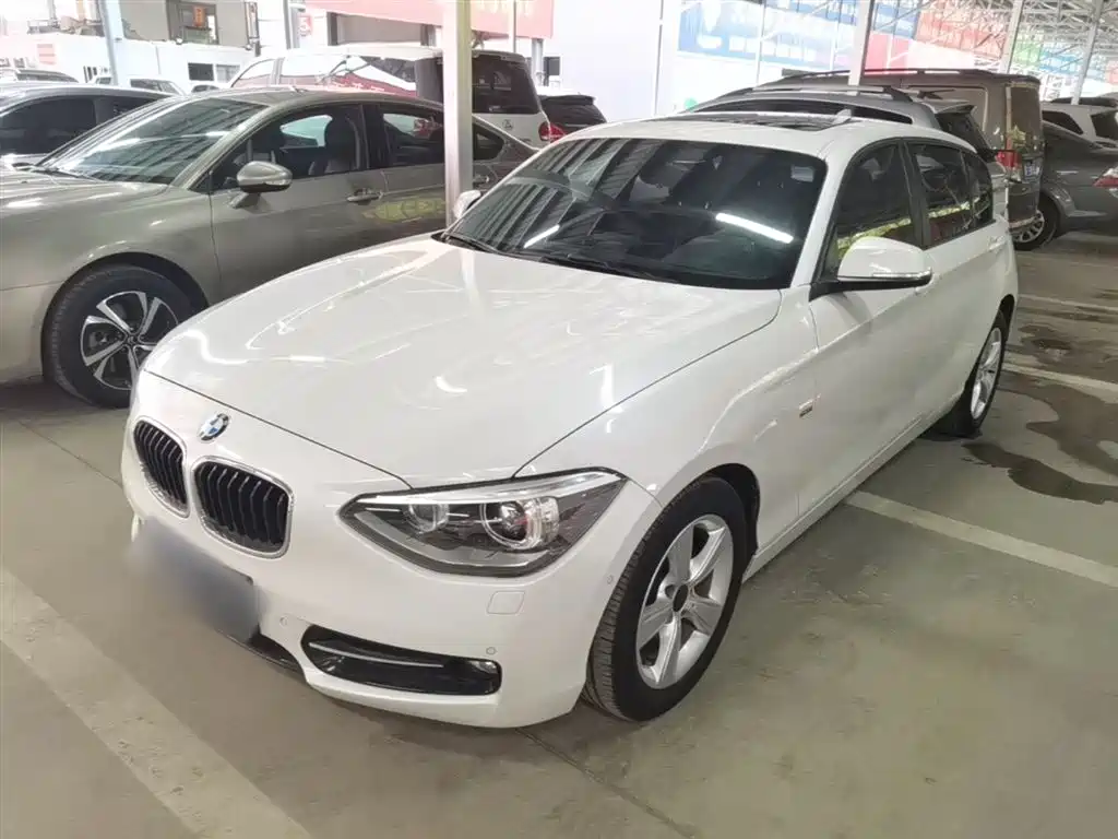BMW 1 Series 2015 — фото 1