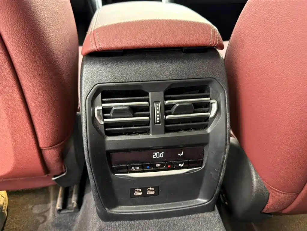 BMW 3 Series 2023 — фото 15