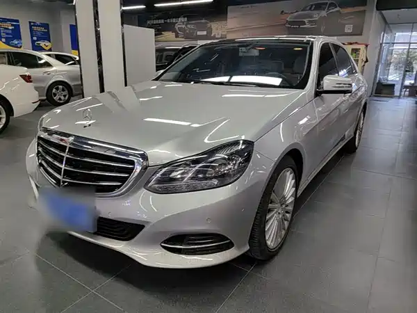 Mercedes-Benz E-Class 2015