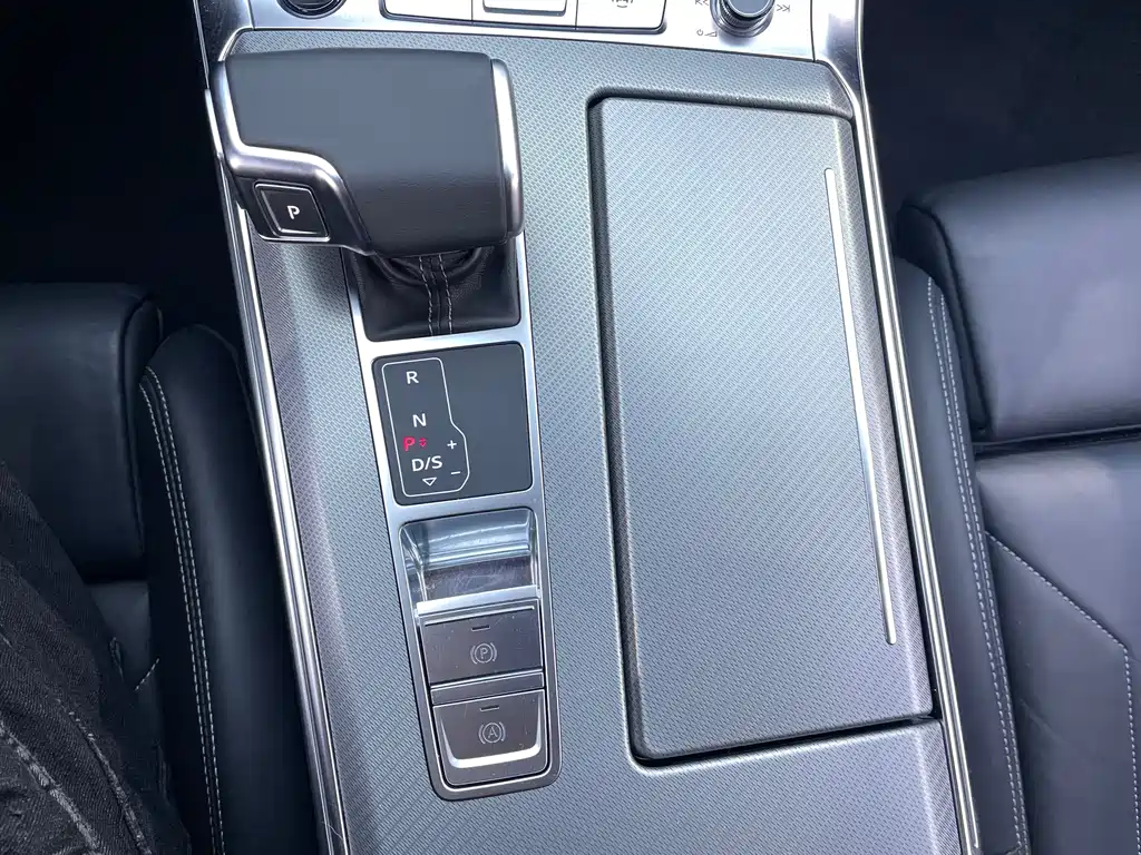 Audi A7 2024 — фото 13