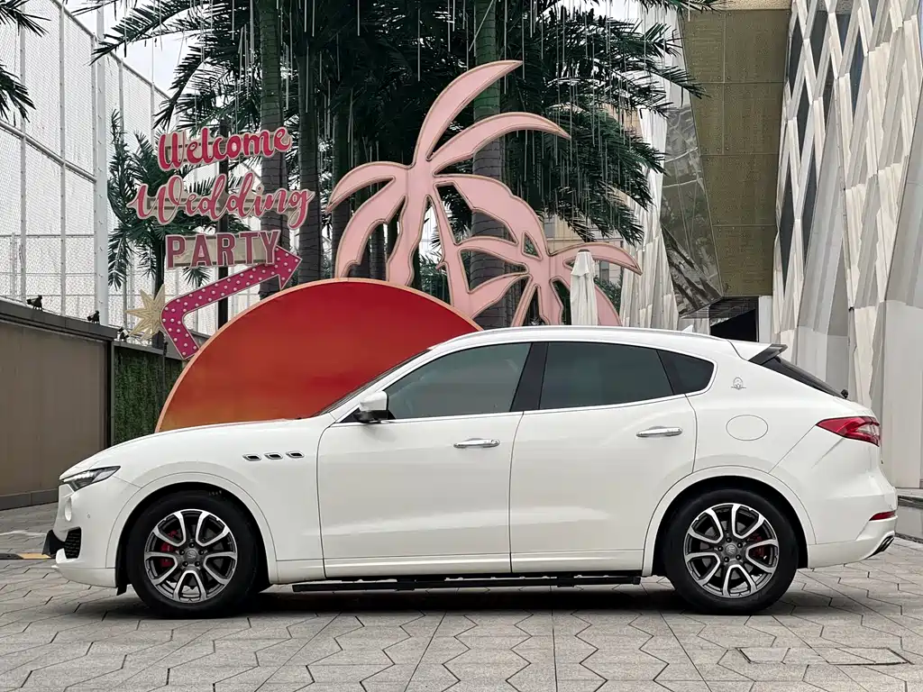 Maserati Levante 2018 — фото 7