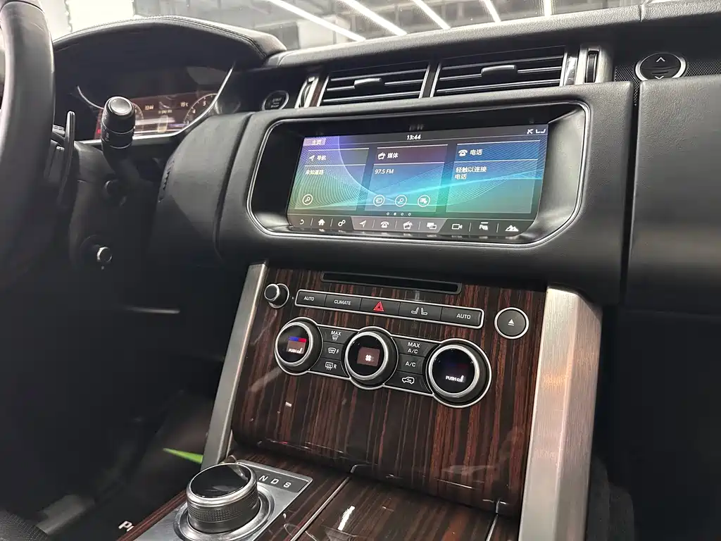 Land Rover Range Rover 2017 — фото 14