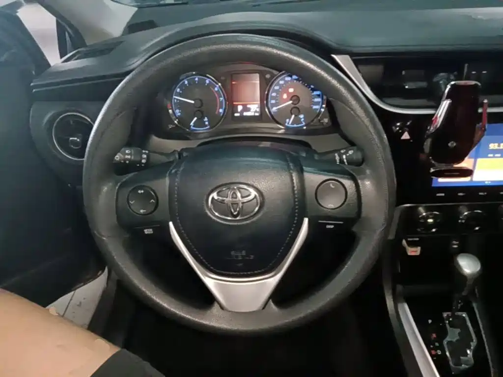 Toyota Corolla 2019 — фото 11