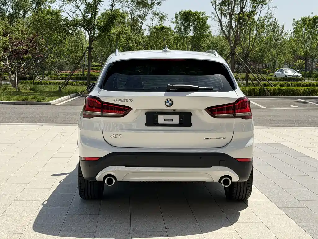 BMW X1 2022 — фото 15