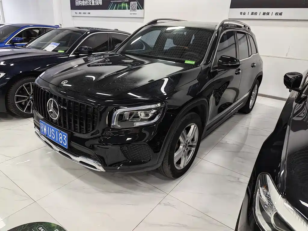 Mercedes-Benz GLB 2022 — фото 1