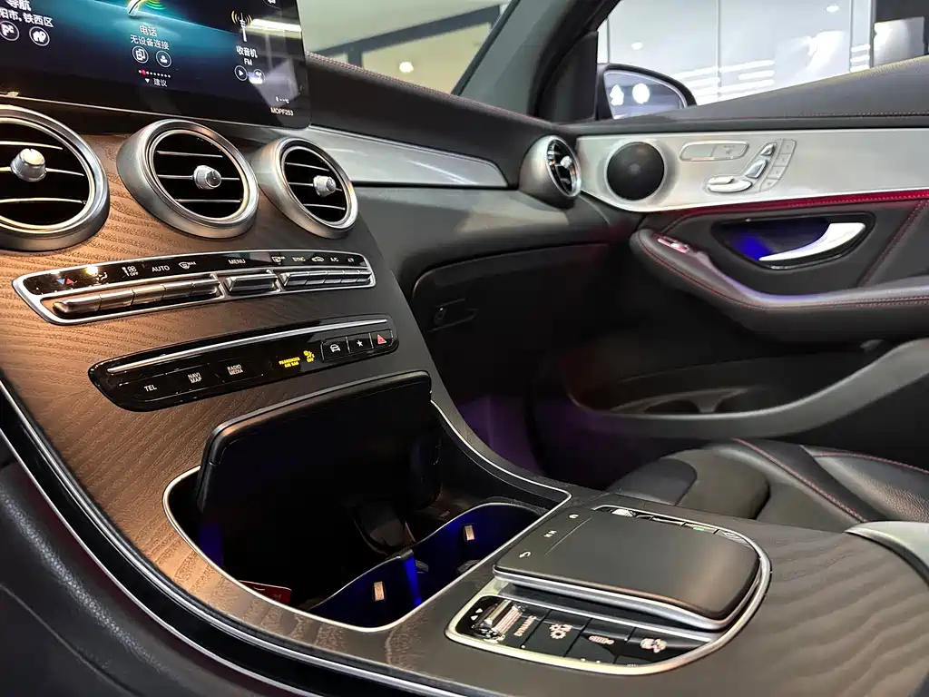 Mercedes-Benz GLC AMG 2021 — фото 8