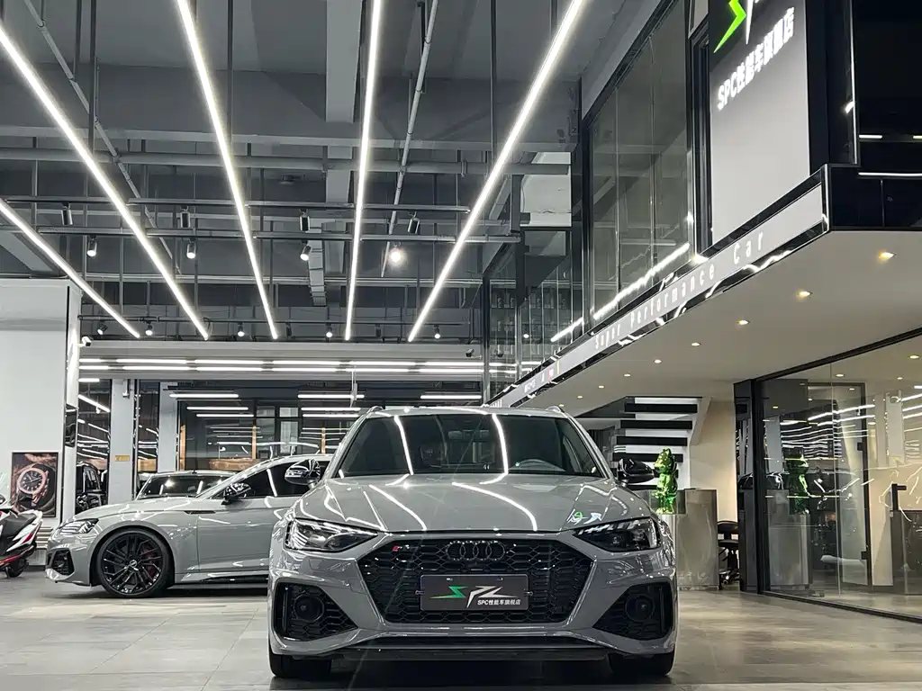 Audi RS 4 2020 — фото 2