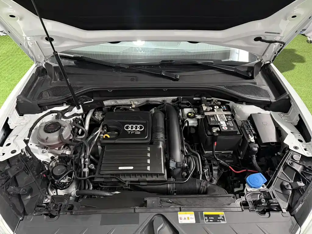 Audi Q2L 2022 — фото 18