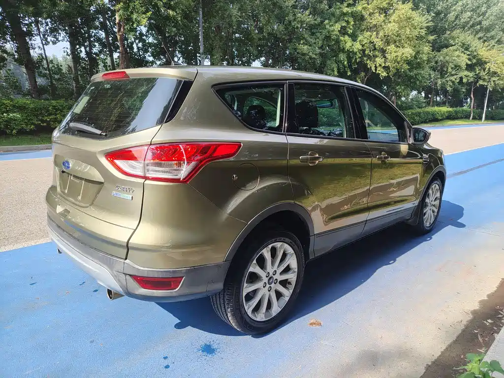 Ford Kuga 2016 — фото 4