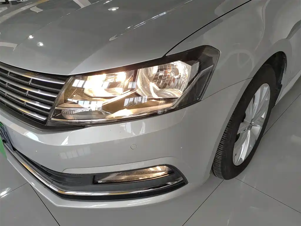 Volkswagen Lavida 2018 — фото 18